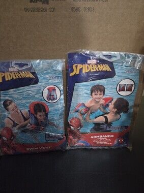 Spiderman Two Pack Swim Inflatable Armbands And Vest